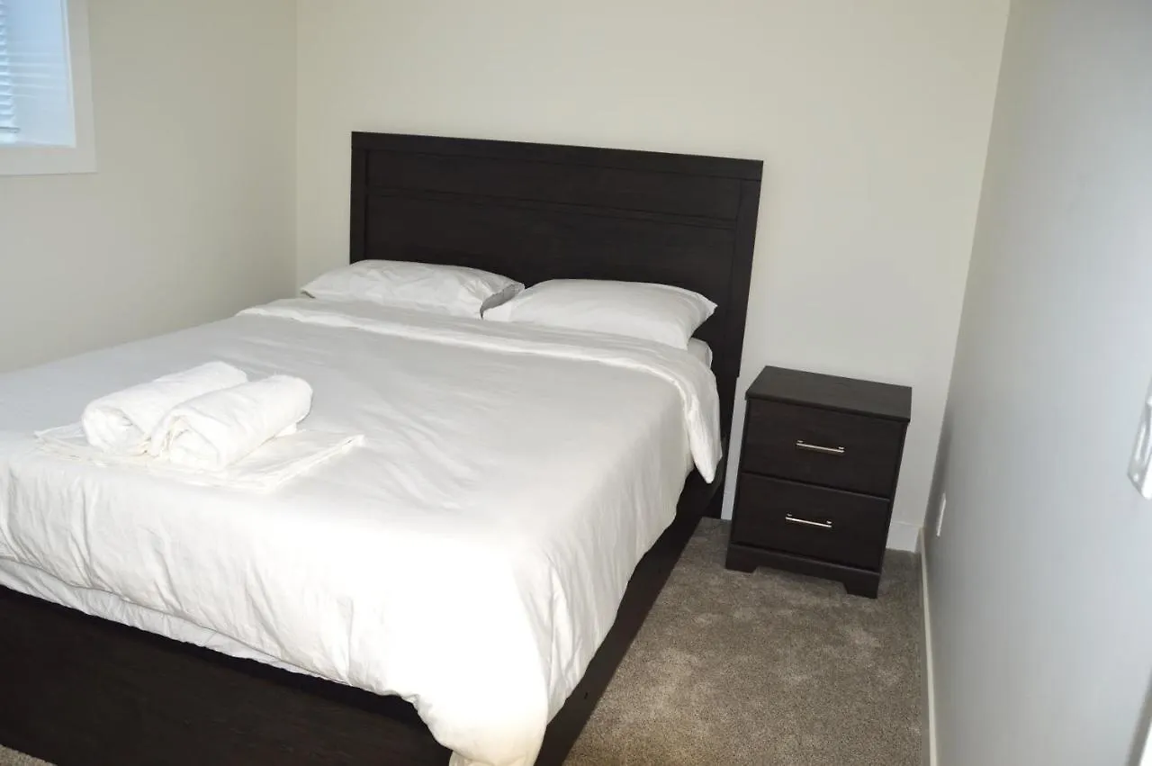 Secondary Suite, Separate Entrance Nw Calgary